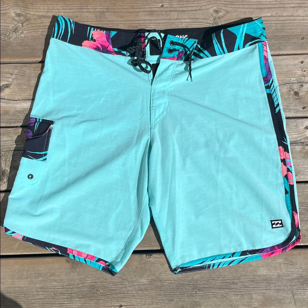 Billabong Men's Turquoise Floral Board Shorts